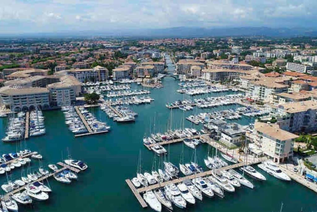 Port-Frejus, Le Paladien, Appartement 2 Pieces Climatise, Terrasse & Parking Eksteriør billede