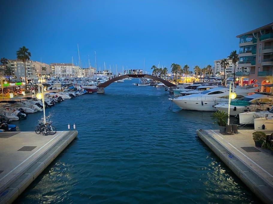Port-Frejus, Le Paladien, Appartement 2 Pieces Climatise, Terrasse & Parking Eksteriør billede